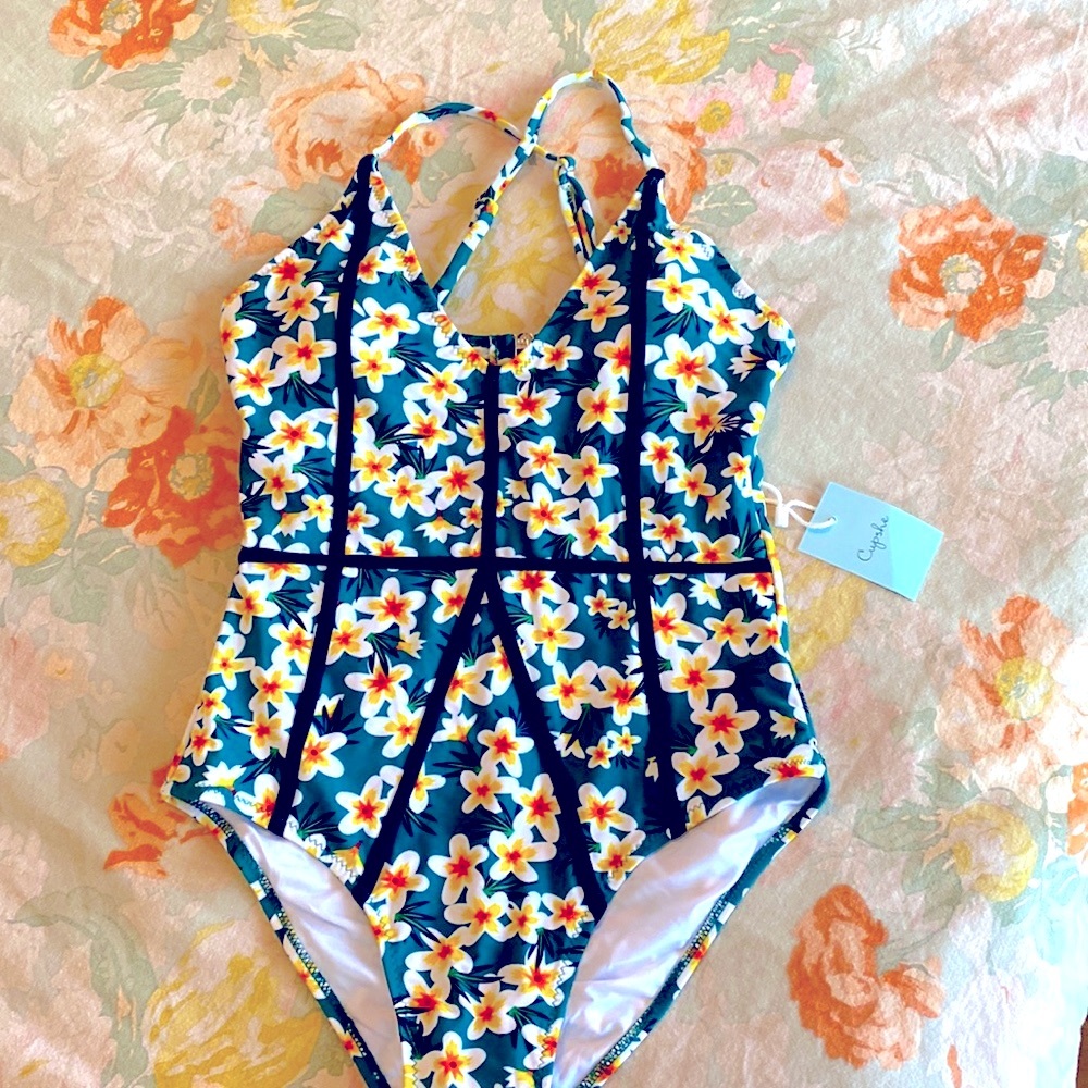 New CUPSHE one piece bathing suit